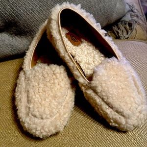 UGG Slippers/Shoes